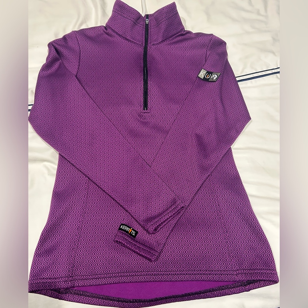 Brand new without tag women’s XS Kerrits light fleece long sleeve